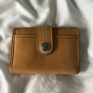 Fossil snap wallet